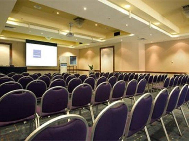 Amora Hotel Брісбен Екстер'єр фото A typical conference room