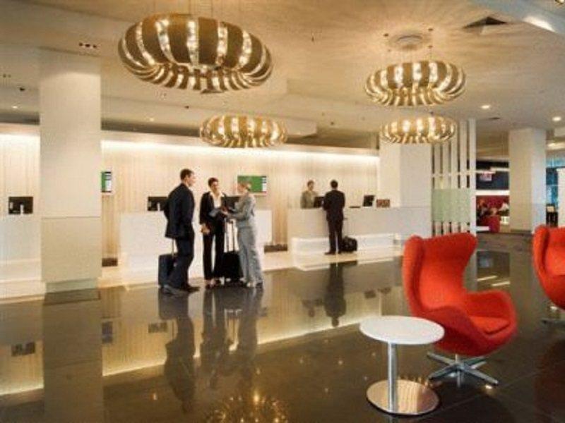 Amora Hotel Брісбен Екстер'єр фото Lobby of the hotel
