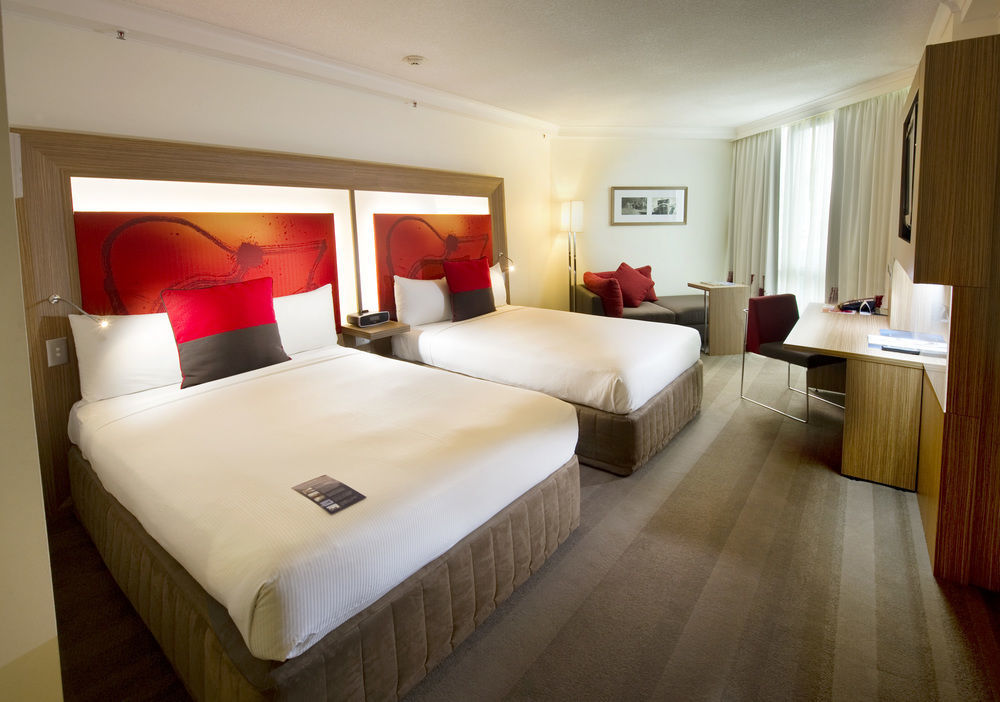 Amora Hotel Брісбен Екстер'єр фото A room at the hotel