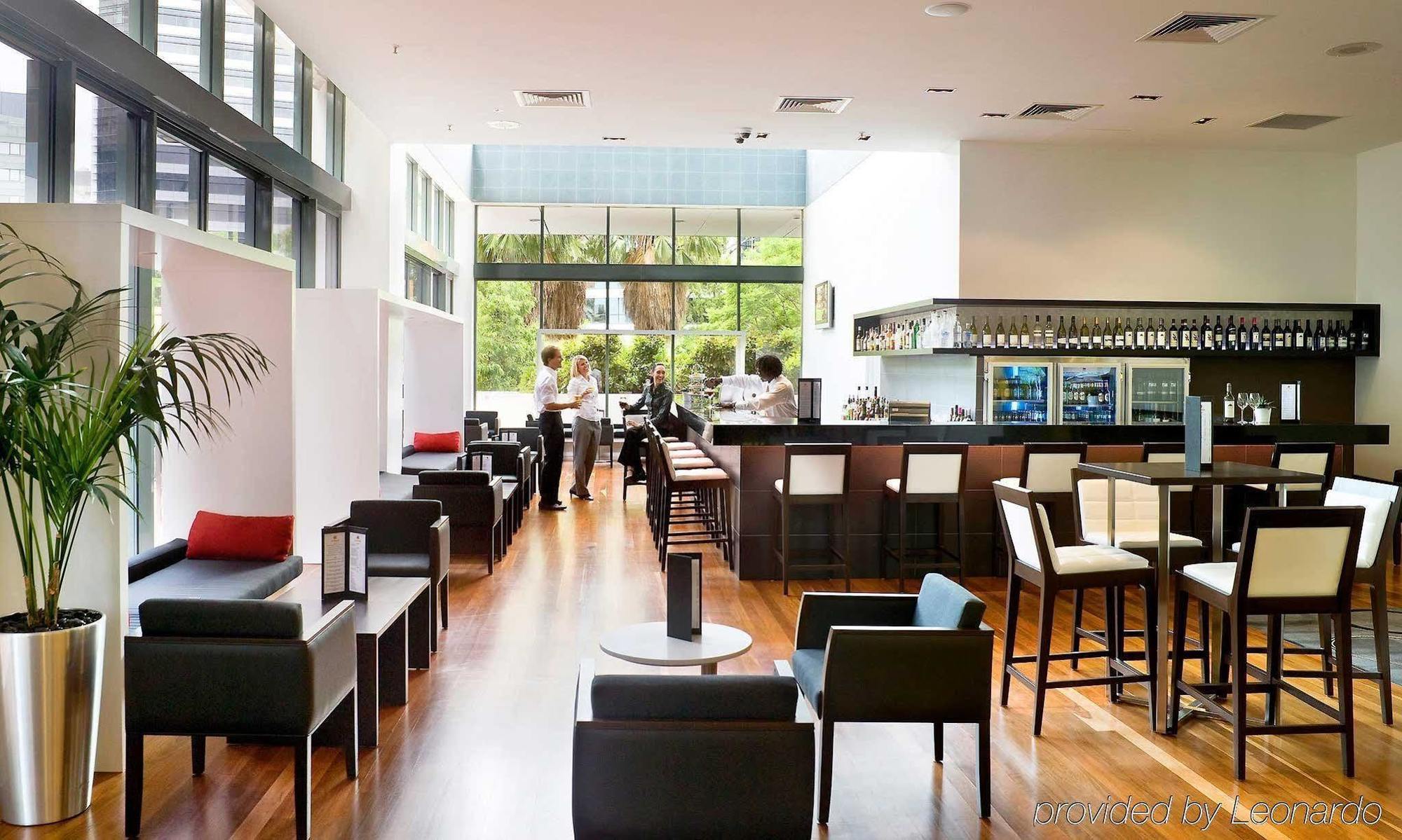 Amora Hotel Брісбен Екстер'єр фото The lounge at Perth International Airport